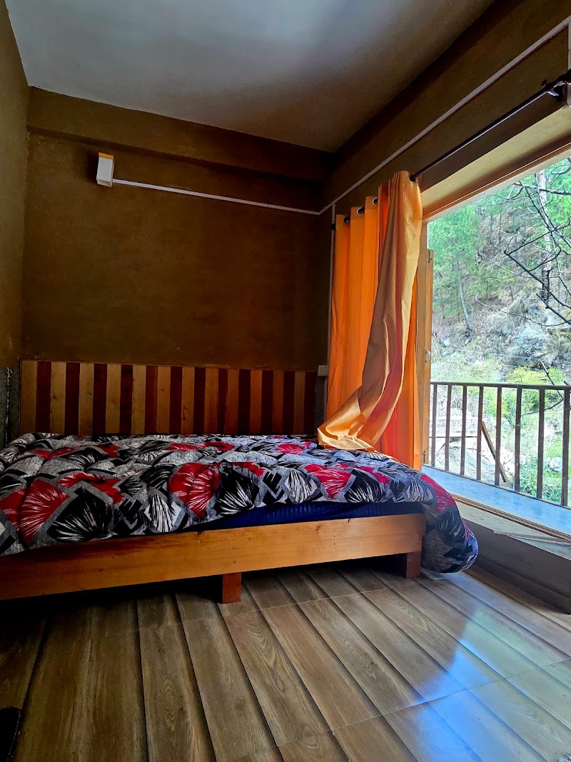 River Pool House, Tirthan by TrekNgo - River Pool House, Tirthan by TrekNgo Kalwari, Himachal Pradesh 175123, India