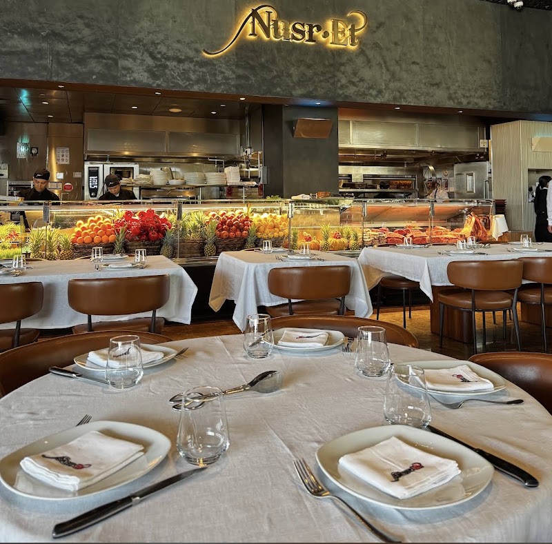 Nusr-Et Steakhouse - Nusr-Et Steakhouse, Restaurant Village Four Seasons Resort شارع شاطئ - Jumeirah - Jumeirah 2 - Dubai - United Arab Emirates
