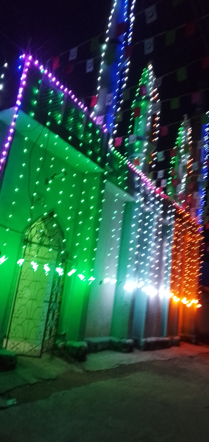 Sunni Hanfi Masjid - Sunni Hanfi Masjid 7G29+8GC, road, Bagbahara, Lahraud, Chhattisgarh 493551, India