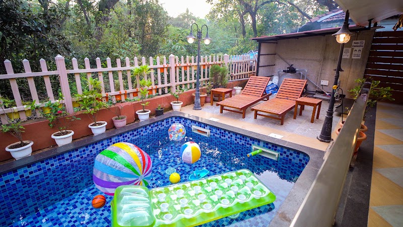 Grande Alpine Hotel - Grande Alpine Hotel Ozran Beach Rd, near Club 9 Bar, Small, Vagator, Anjuna, Goa 403509, India