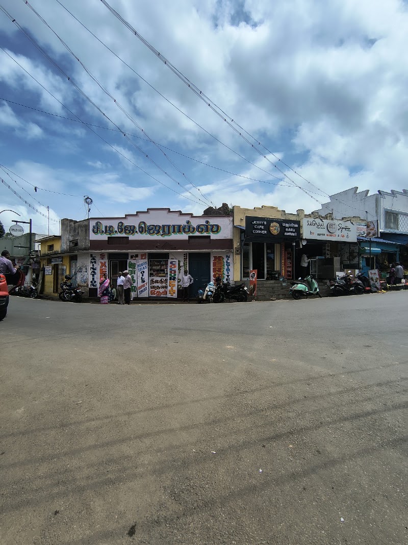 Bedford circle - Bedford circle, 9R22+2WC, No 15, Bedford Circle, opp. Indus Ind Bank, Alwarpet, Coonoor, Tamil Nadu 643101, India