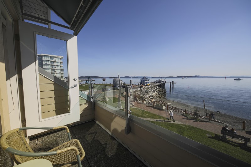 Sidney Waterfront Inn & Suites - Sidney Waterfront Inn & Suites 9775 First St, Sidney, BC V8L 1W5, Canada