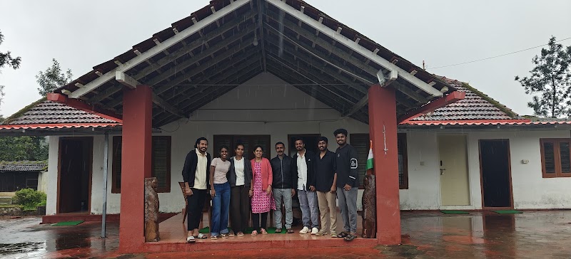 MOKSH FARMSTAY in Coorg-Bonfire-Coffee Plantation Visit-Local Home Food-River-6 km from Madikeri Town. - MOKSH FARMSTAY in Coorg-Bonfire-Coffee Plantation Visit-Local Home Food-River-6 km from Madikeri Town. Dada Farmstay Darshan Koruvanda Kadagadal Village, and, Post, Madikeri, Kadagadal, Karnataka 571248, India
