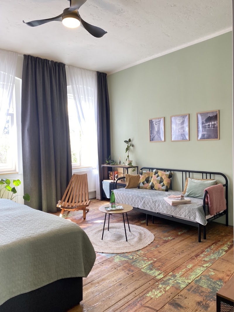 FOUR ROOMS Carlsbad Authentic - FOUR ROOMS Carlsbad Authentic, Petřín 789/38, 360 01 Karlovy Vary-Karlovy Vary 1, Czechia