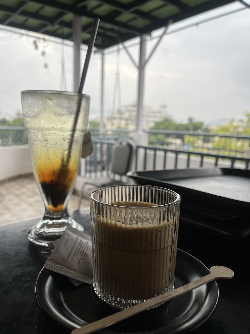 LaVista By Karan Rooftop Restaurant and cafe - LaVista By Karan Rooftop Restaurant and cafe 46, Gangaur Ghat Marg, Hotel Gangaur Palace, Udaipur, Rajasthan 313004, India