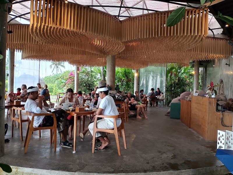 Kelapa Muda Ubud Pool Bar & Kitchen - Kelapa Muda Ubud Pool Bar & Kitchen, Jl. Gn. Sari, Peliatan, Kecamatan Ubud, Kabupaten Gianyar, Bali 80571, Indonesia