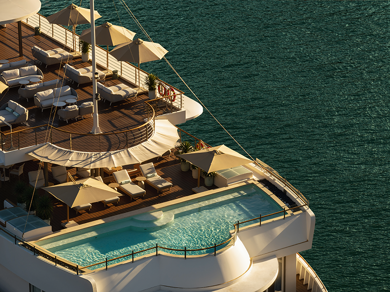 Bhaya Cruise Center