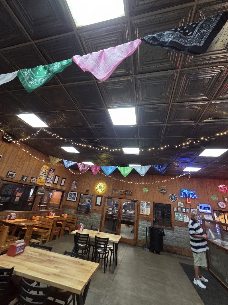 Kreuz Market - Kreuz Market, 619 N Colorado St, Lockhart, TX 78644, USA