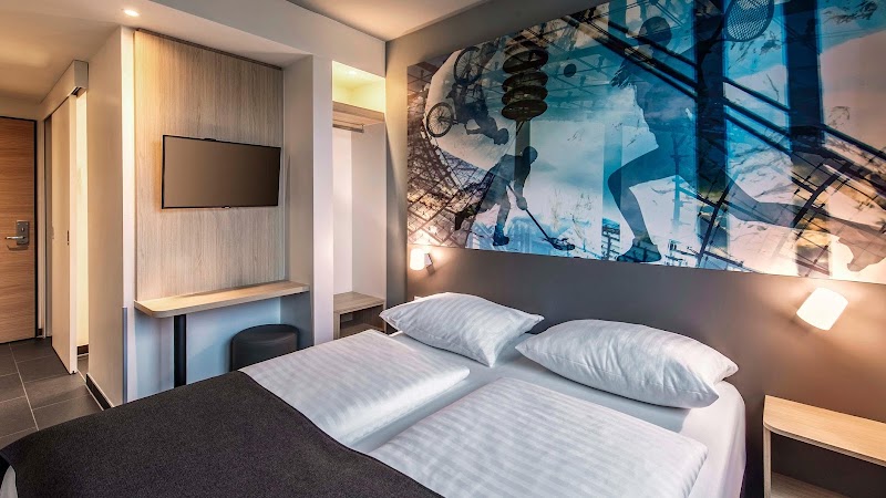 B&B HOTEL München-Olympiapark - B&B HOTEL München-Olympiapark Pelkovenstraße 156, 80992 München, Germany