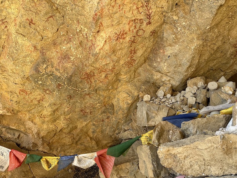 Chicham cave (Shimo Khapden) - Chicham cave (Shimo Khapden), 8XCM+67P, Chicham Khas, Himachal Pradesh 172114, India