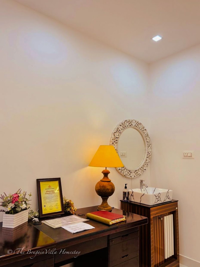 The Bougainvilla Homestay - The Bougainvilla Homestay, Veliath House, Fort Kochi Veli Ground, 27/1664, Odatha Rd, Gumathore Odatha, Jubilee Nagar, Veli, Kochi, Kerala 682001, India