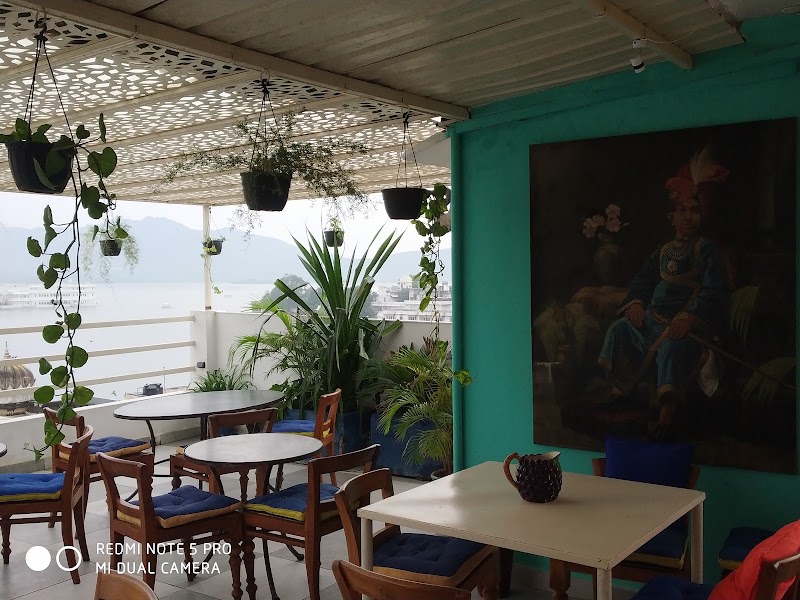 Akshara guest house - Akshara guest house, 71, Gangaur Ghat Marg, near bagore ki haveli museum, Hotel Gangaur Palace, Pichola, Udaipur, Rajasthan 313004, India