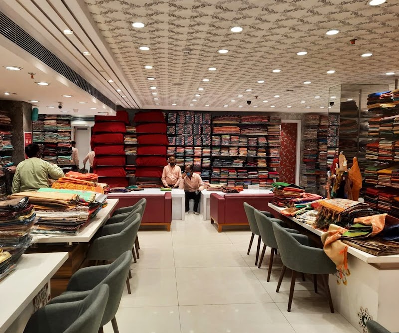 Rangoli Sarees Gariahat | Kolkata - Rangoli Sarees Gariahat | Kolkata, 117A, Rash Behari Ave, opposite Triangular Park, Dover Terrace, Gariahat, Kolkata, West Bengal 700029, India