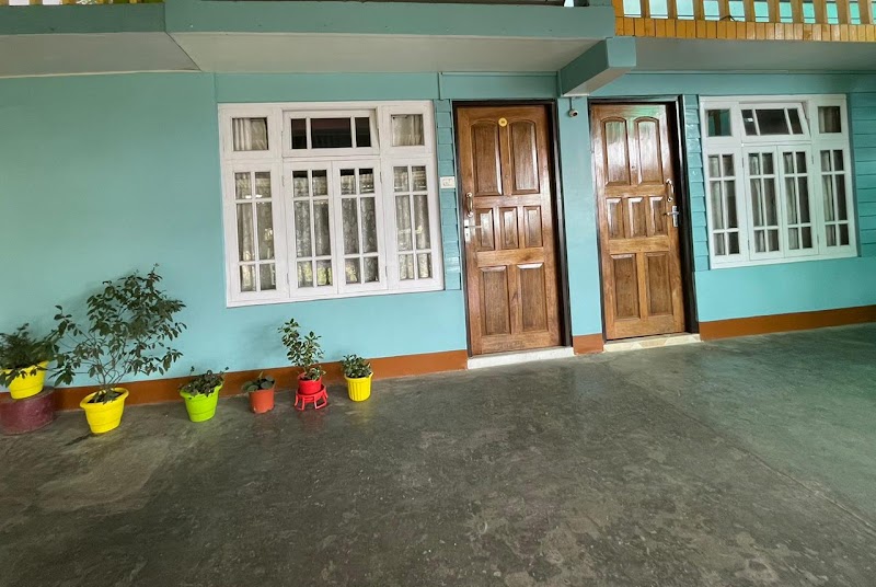 Mountain Manor Homestay - Mountain Manor Homestay 11, dr yen singh road, near st roberts school, Chauk Bazaar, Darjeeling, West Bengal 734101, India