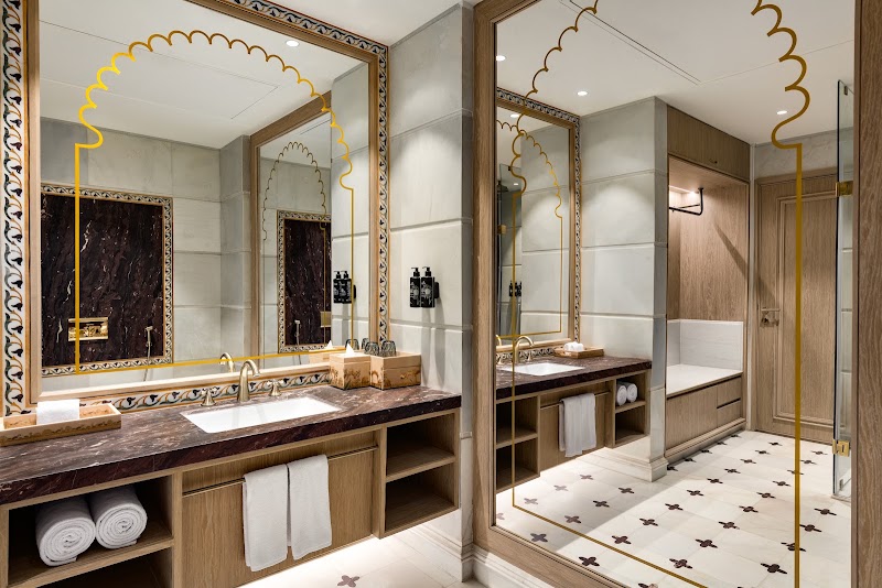 Wyndham Grand Udaipur Fatehsagar Lake - Wyndham Grand Udaipur Fatehsagar Lake Near, Rani Rd, off Fateh Sagarlake, Shilpgram, Hawala Khurd, Udaipur, Rajasthan 313011, India
