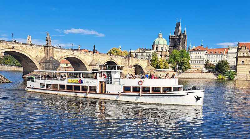 River Boats Prague - River Boats Prague, Dvořákovo nábřeží, Na Františku, přístaviště č.16, 110 00 Praha 1-Staré Město, Czechia
