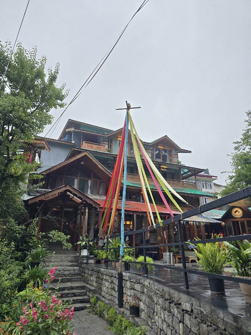 The Johnson's Cafe Hotel & Bar - The Johnson's Cafe Hotel & Bar Circuit House Road, Siyal, Manali, Himachal Pradesh 175131, India