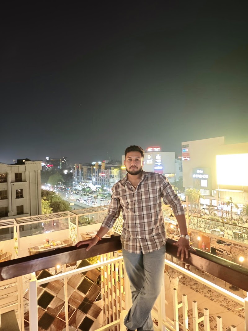 FLAME BY FIRE & SMOKE - FLAME BY FIRE & SMOKE Roof Top , Hotel Alba Premier Opp C21 Mall, AB Rd, Near Pakiza, Scheme No 54, Indore, Madhya Pradesh 452010, India