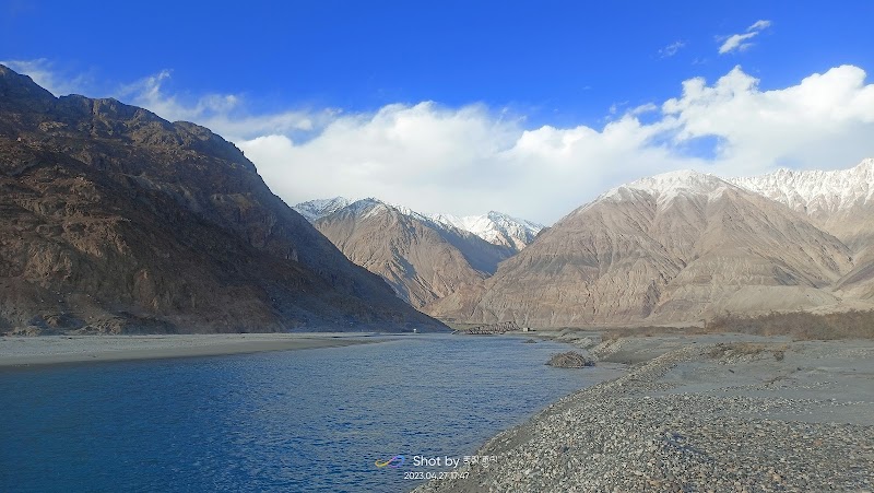 Shyok River - Shyok River VR3F+V4P, Turtuk, 194401