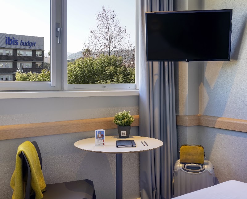 ibis budget Aeropuerto Barcelona Viladecans - ibis budget Aeropuerto Barcelona Viladecans Carretera de Barcelona, 82, Parcela E 1, 08840 Viladecans, Barcelona, Spain