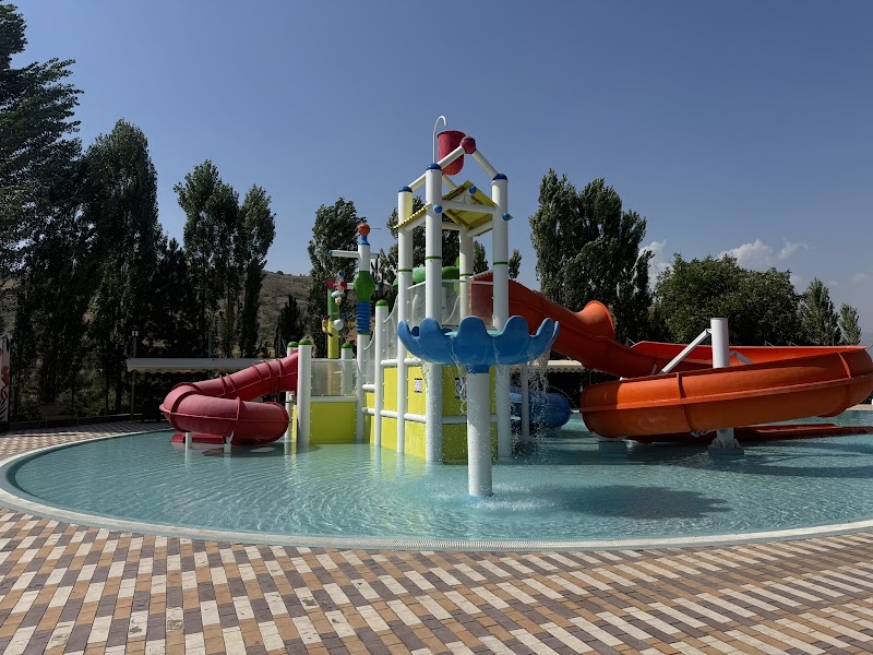 LAYNER Mountain Resort Complex - LAYNER Mountain Resort Complex, поселок Чимган, Toshkent Viloyati, Uzbekistan