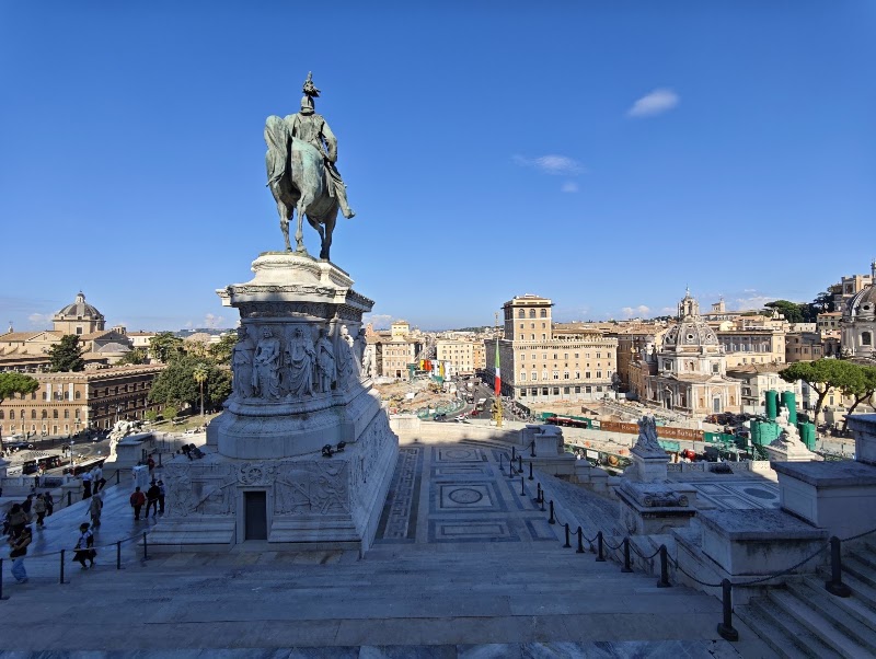 Piazza d'Aracoeli - Piazza d'Aracoeli, Via di S. Venanzio, 8, 00186 Roma RM, Italy
