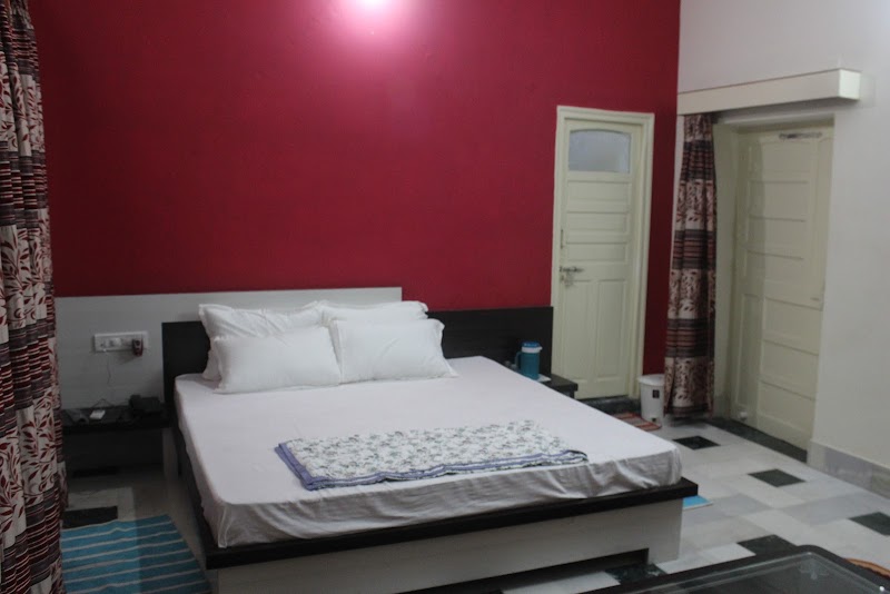 Tejas Home Stay - HomeStay In Udaipur - Tejas Home Stay - HomeStay In Udaipur V-1 Rd, behind Bohra Ganesh Temple, Vrindavan Nagar, Udaipur, Rajasthan 313001, India