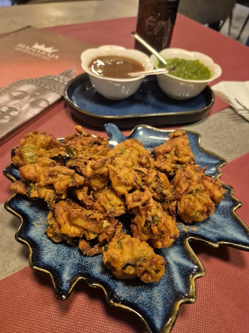 Maharaja Indian Restaurant - Maharaja Indian Restaurant Carrer Barcelona, 83, 17003 Girona, Spain