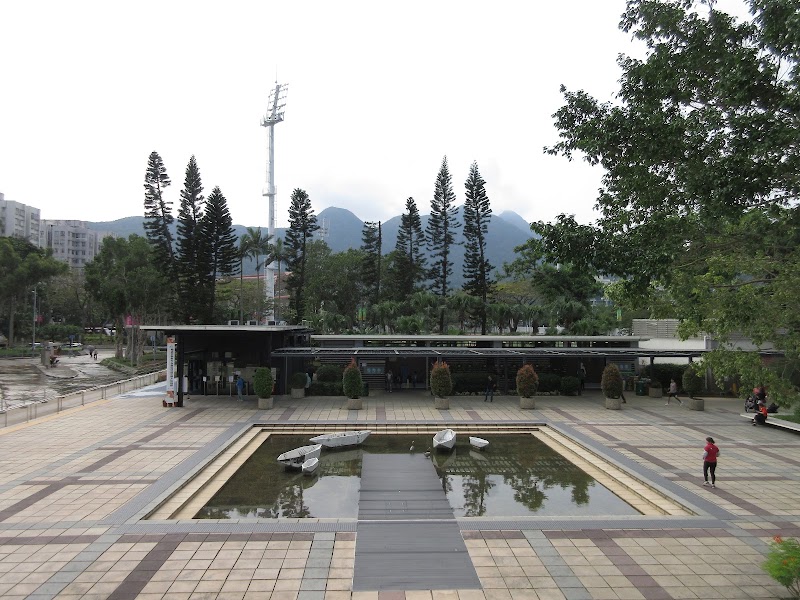 Sai Kung Waterfront Park - Sai Kung Waterfront Park, 新界 惠 民 路, Wai Man Rd, Sai Kung, New Territories, Hong Kong