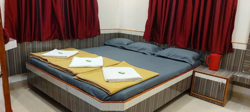 Sai Raghunandan Guest House - Sai Raghunandan Guest House no.2, Dr. Hedgewar nagar Galli, behind Nagar panchyat office, Sai Nagar, Shirdi, Maharashtra 423109, India