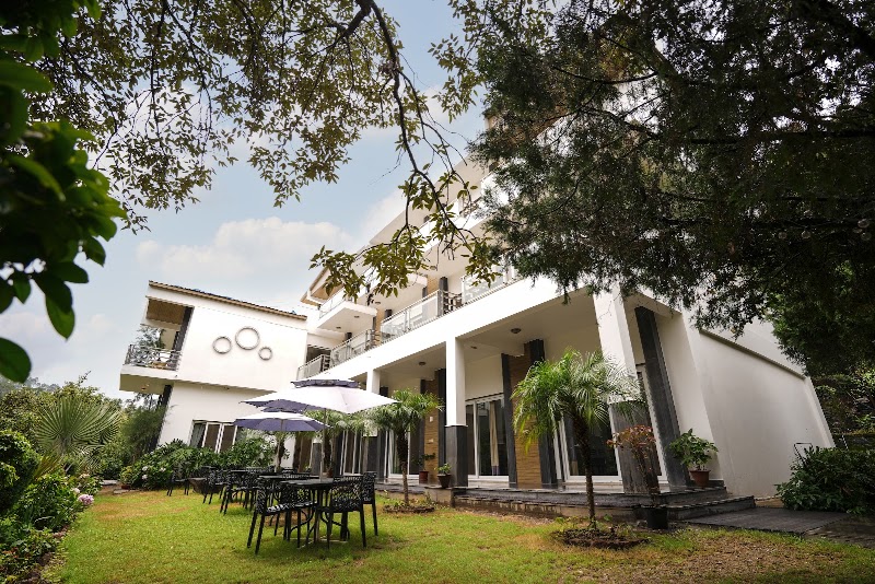 Chirping Hills Resort | Destination Wedding Venue | Valley View Rooms | Best Resort in Bhimtal | Hotel Near Kainchi Dham