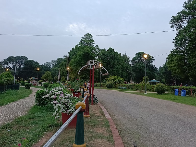 Gate 1, Amar Shaheed Chandrashekhar Azad Park