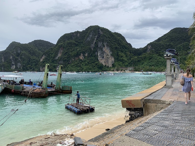 Ao Ton Sai Pier - Ao Ton Sai Pier Moo 7, Phi Phi Island Amphoe Mueang Krabi, Chang Wat Krabi 81000, Thailand