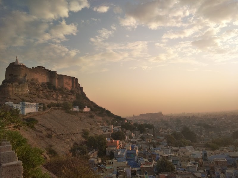 Bluecity Walks - Bluecity Walks, Walk starting point Visiters Center Rao Jodha Desert Rock Park, Fateh Pol Rd, near Mehrangarh fort lower parking, Jodhpur, Rajasthan 342024, India