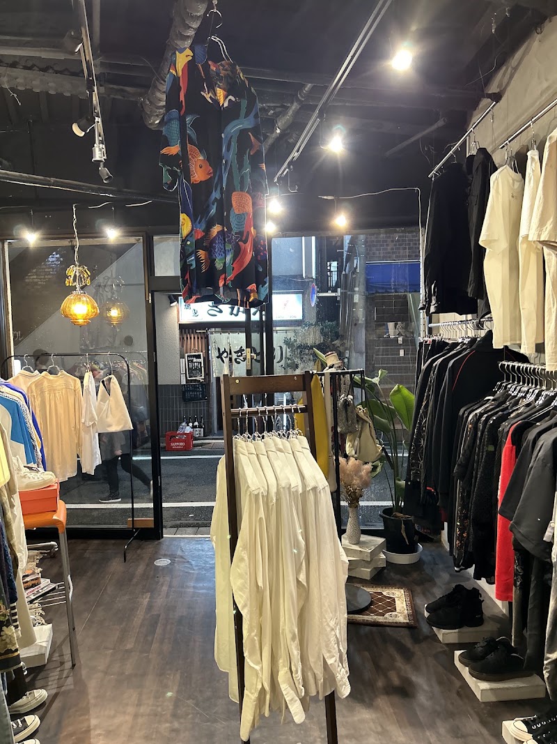 Furugiya Memento Shimokitazawa - Furugiya Memento Shimokitazawa Japan, 〒155-0032 Tokyo, Setagaya City, Daizawa, 5-chōme−36−１２ 共同ビル A号 1F