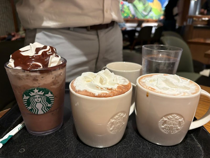 Starbucks - Kurla West - Starbucks - Kurla West, Unit No F44, First Floor, PMC Mall, Lal Bahadur Shastri Marg, next to PVR Cunemas Entrance, Patelwadi.Kurla, Patelwadi, Kurla West, Kurla, Mumbai, Maharashtra 400070, India