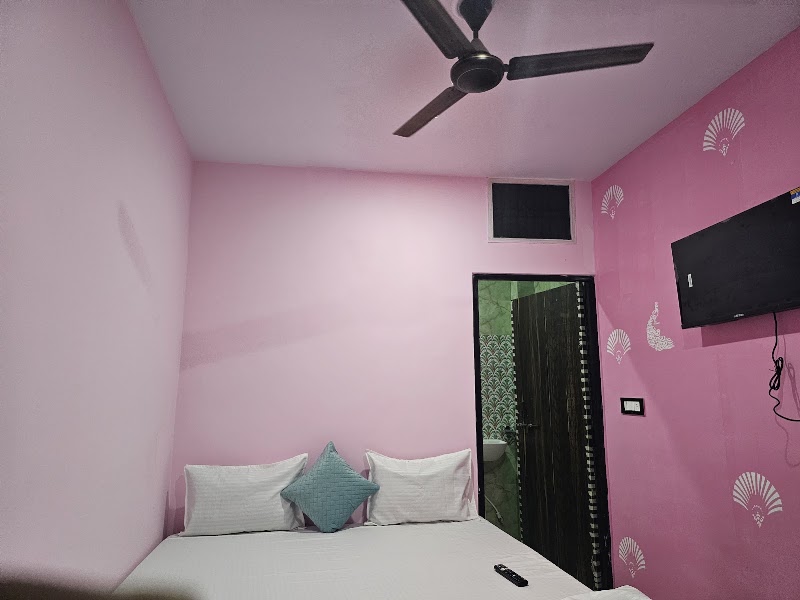 Shree Kashi Dham Homestay - Shree Kashi Dham Homestay, D 30/180-A, Benia Bagh Rd, Nai Sarak, Varanasi, Uttar Pradesh 221010, India