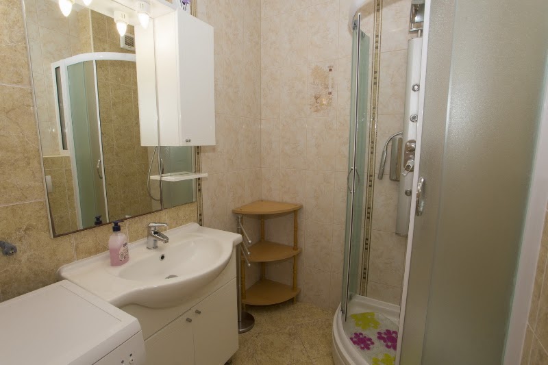 Apartments Jelena - Apartments Jelena Zagrebačka ul. 15, 21320, Promajna, Croatia