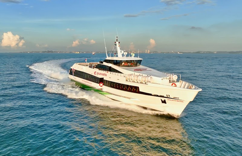 Ekajaya Fast Ferry - Wisata Gili Permai travel agent - Ekajaya Fast Ferry - Wisata Gili Permai travel agent, central parkir fastboat, Jl. Silayukti, Padangbai, Kec. Manggis, Kabupaten Karangasem, Bali 80871, Indonesia