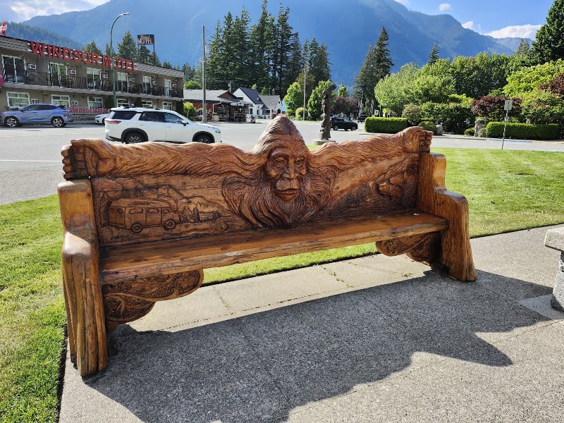Chainsaw Carvings - Chainsaw Carvings 340b Wallace St, Hope, BC V0X 1L0, Canada