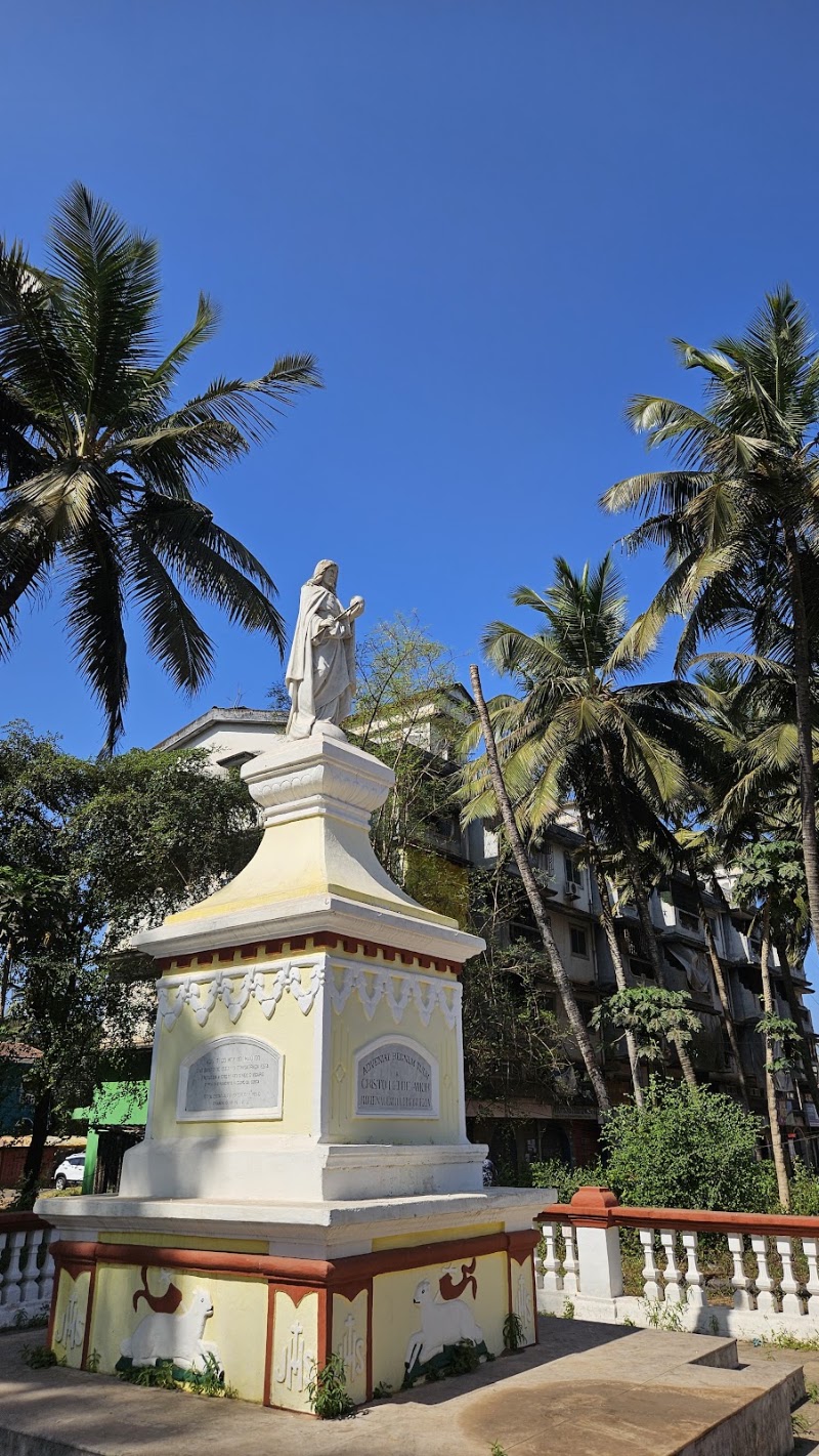 Our Lady of Gloria Church - Our Lady of Gloria Church 6WJV+QHF, Varca, Fatrade, Goa 403721, India