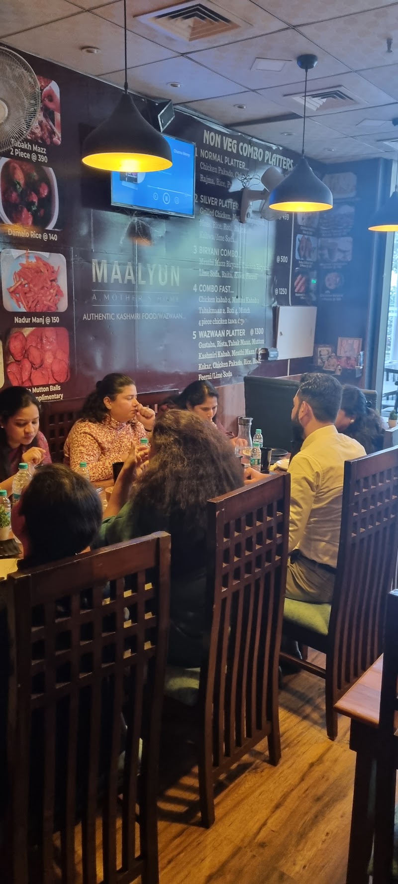 Maalyun Kashmiri Restaurant - Maalyun Kashmiri Restaurant Shop no 15 peach tree hotels sushant lok 1 C block Just a side, hdfc bank, to, Vyapar Kendra Rd, Block C, Sushant Lok Phase I, Kanahi, Gurugram, Haryana 122009, India