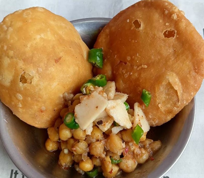Krishna Snacks Centre(Famous Kachori) - Krishna Snacks Centre(Famous Kachori) 3658 Gali Lohe Wali Charkhe Walan, Old Delhi, Chawri Bazar, Chandni Chowk, New Delhi, Delhi, 110006, India