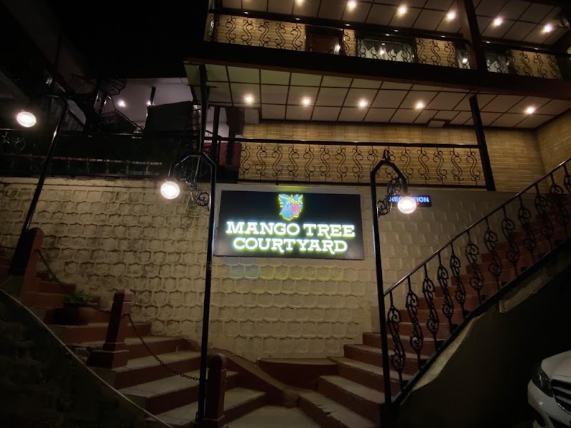 Mango Tree Courtyard Mussoorie - Mango Tree Courtyard Mussoorie Camel's, Back Road, The Mall Road, Mussoorie, Uttarakhand 248179, India