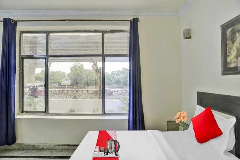 Hotel O by OYO DIAMOND TREE SECTOR 49 NOIDA NEAR PRAYAG HOSPITAL - Hotel O by OYO DIAMOND TREE SECTOR 49 NOIDA NEAR PRAYAG HOSPITAL A-5, Noida, D Block, Baraula, Sector 49, Noida, Uttar Pradesh 201304, India