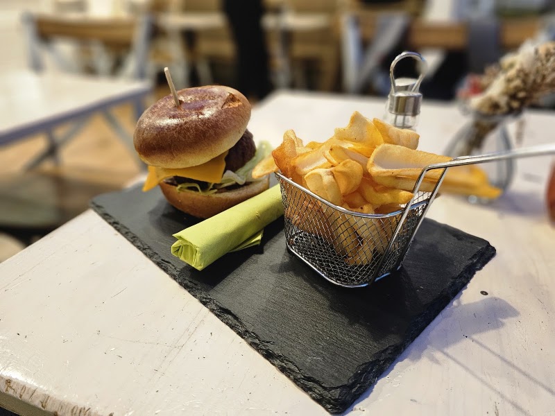 Veggiezz - Veggiezz Salzgries 9, 1010 Wien, Austria