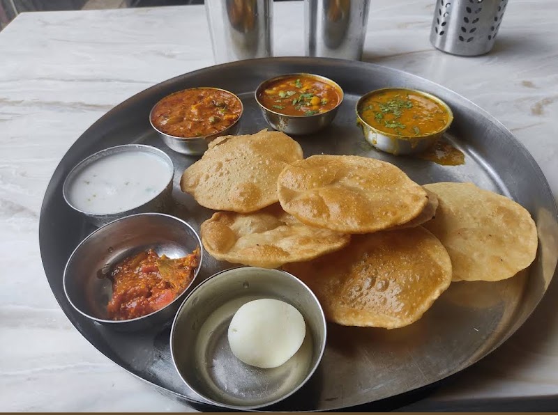 The Highway Restaurant - The Highway Restaurant GE Road, 695F+FH6, Power House Flyover, Camp 2, Bhilai, Chhattisgarh 490001, India