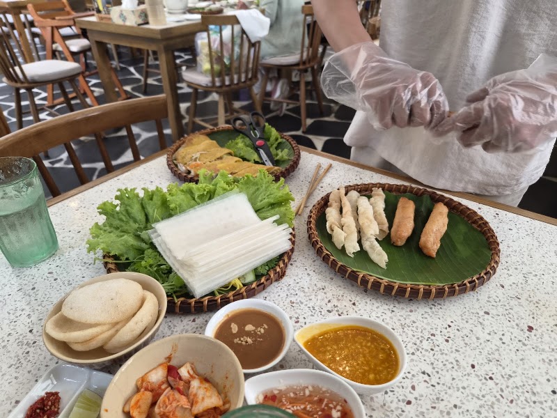 Vị Việt Quán - Vị Việt Quán, 22 Đ. Nguyễn Trung Trực, Nha Trang, Khánh Hòa 650000, Vietnam