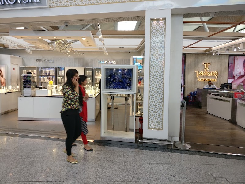 Swarovski - Swarovski H479+3QH, Rd to new Domestic Terminal 1D, Indira Gandhi International Airport, New Delhi, Delhi 110037, India