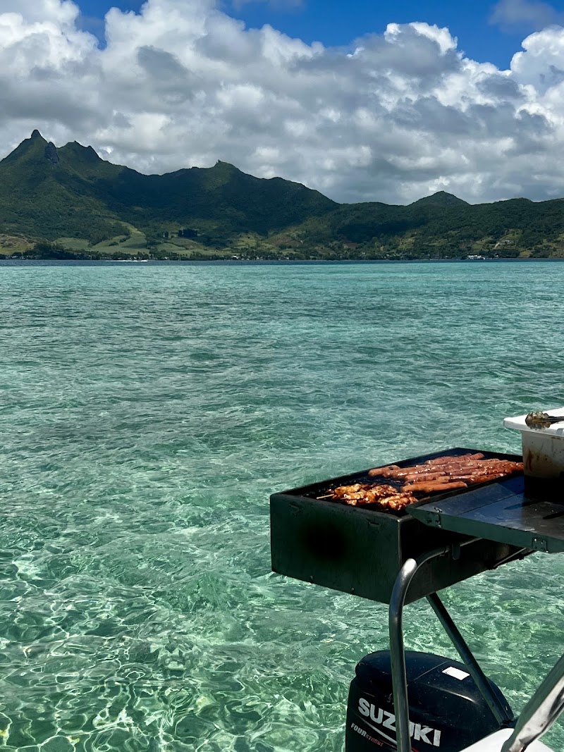 Tino Boats 5 island tour & Catamaran Ile aux cerfs - Tino Boats 5 island tour & Catamaran Ile aux cerfs Route Royale, Le Maho MU, Trou d'Eau Douce 42208, Mauritius